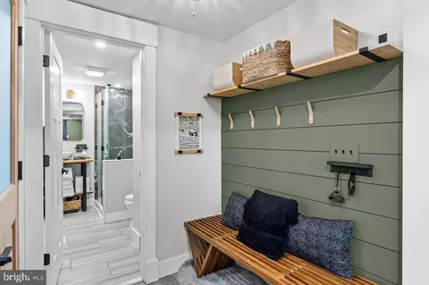 Entry Way - 21 Sequoia Dr, Cinnaminson, NJ 08077 photo 1 of 1