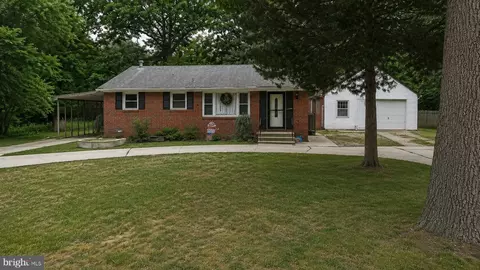 831 S Warrington Ave, Cinnaminson, NJ 08077