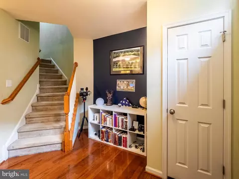 Entry Way - 6 Fox Ct, Delanco, NJ 08075 photo 1 of 1