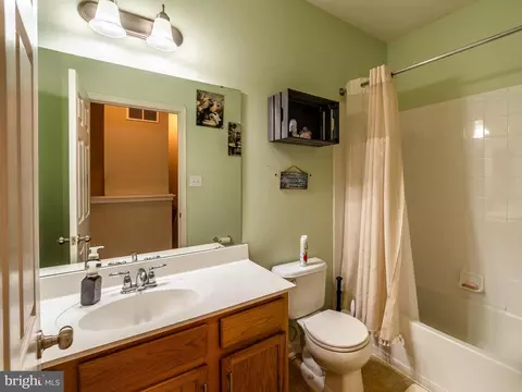 Bath - 6 Fox Ct, Delanco, NJ 08075 photo 5 of 5