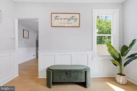 Entry Way - 702 Chestnut St, Delanco, NJ 08075 photo 8 of 18