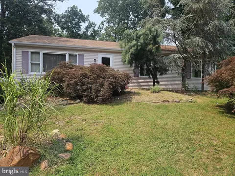 719 Nutmeg St, Browns Mills, NJ 08015