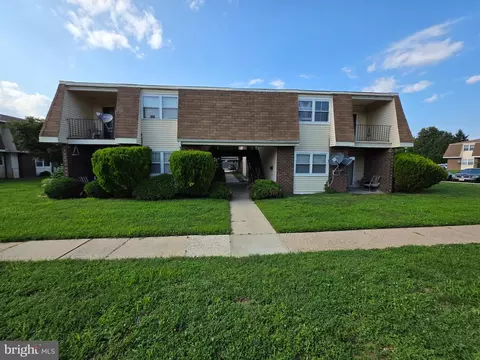15 7 Florence Tollgate Pl, Burlington, NJ 08016