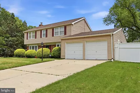 61 Elsin Ln, Willingboro, NJ 08046