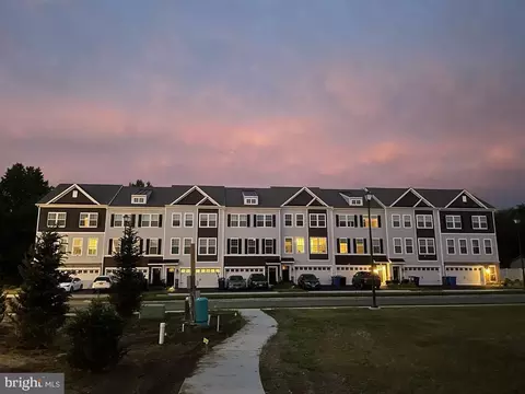 11 Autumn Park Blvd, Medford, NJ 08055