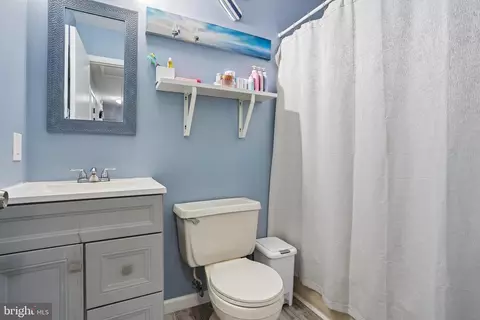 Bath - 1120 Lambert Dr, Westampton, NJ 08060 photo 3 of 3