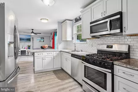 Kitchen - 1120 Lambert Dr, Westampton, NJ 08060 photo 4 of 4