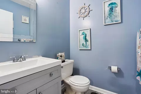 Bath - 1120 Lambert Dr, Westampton, NJ 08060 photo 1 of 3