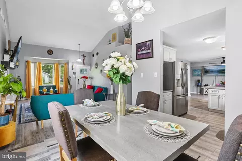 Dining - 1120 Lambert Dr, Westampton, NJ 08060 photo 2 of 3