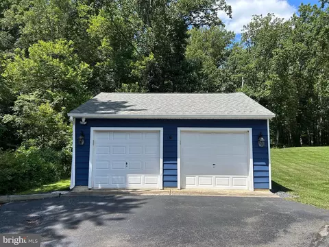 Exterior - 166 Larrison Rd, Wrightstown, NJ 08562 photo 2 of 8