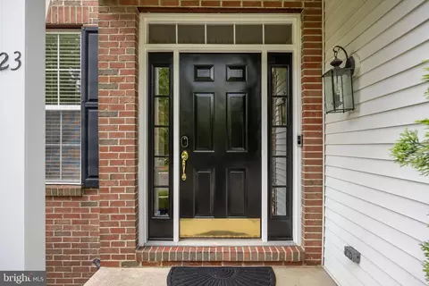 Entry Way - 23 Kyle Ct, Mount Laurel, NJ 08054 photo 1 of 7