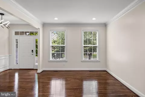 Living - 23 Kyle Ct, Mount Laurel, NJ 08054 photo 1 of 6
