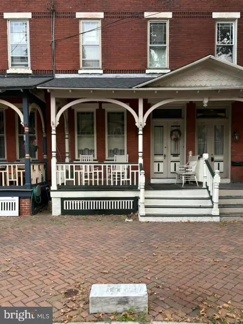 338 E Union St, Burlington, NJ 08016