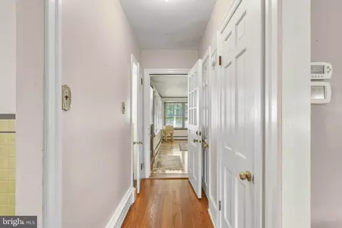 Entry Way - 42 Devon Rd, Mount Holly, NJ 08060 photo 5 of 7