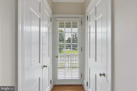 Entry Way - 42 Devon Rd, Mount Holly, NJ 08060 photo 4 of 7