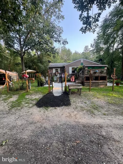 320 Hemlock Ave, Browns Mills, NJ 08015