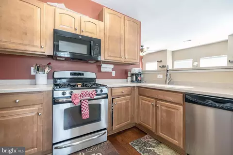 Kitchen - 3 Fox Ct, Delran, NJ 08075 photo 2 of 4