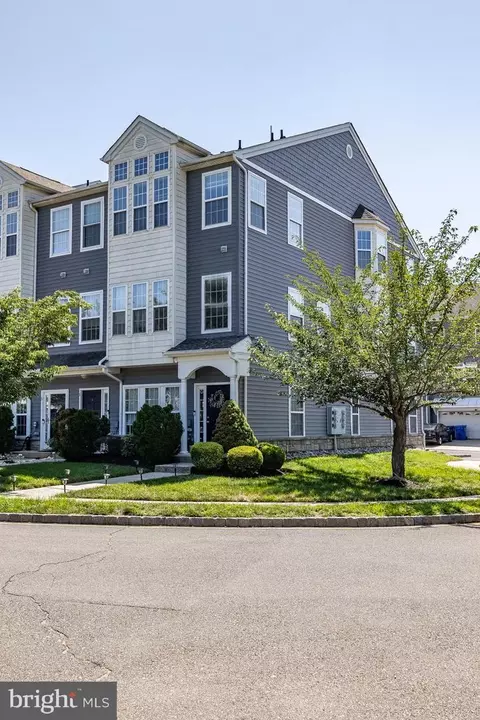 Exterior - 3 Fox Ct, Delran, NJ 08075 photo 2 of 4