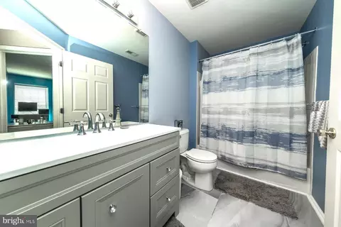Entry Way - 3 Fox Ct, Delran, NJ 08075 photo 4 of 4