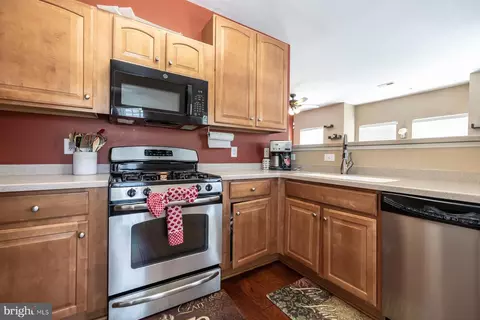 Kitchen - 3 Fox Ct, Delran, NJ 08075 photo 3 of 4