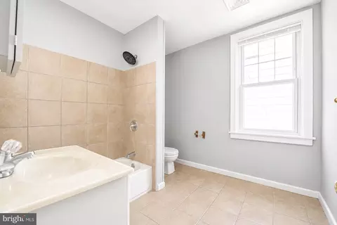 Bath - 124 Delaware Ave, Riverside, NJ 08075 photo 1 of 1
