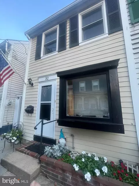 32 Thompson St #32, Bordentown, NJ 08505