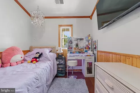 Bedroom - 653 Windsor Ave, Maple Shade, NJ 08052 photo 4 of 5