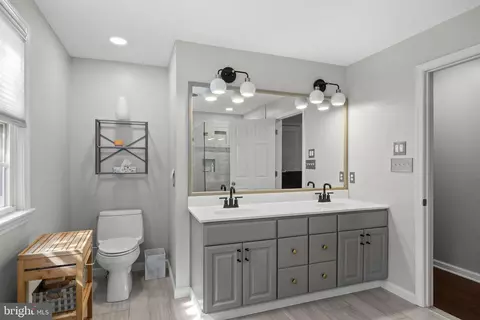 Bath - 623 Devon Rd, Moorestown, NJ 08057 photo 4 of 6