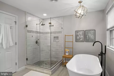 Bath - 623 Devon Rd, Moorestown, NJ 08057 photo 5 of 6