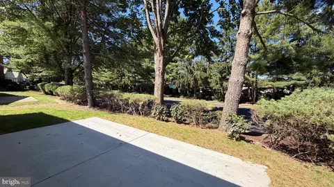 Exterior - 5 Fireside Cir, Columbus, NJ 08022 photo 2 of 3
