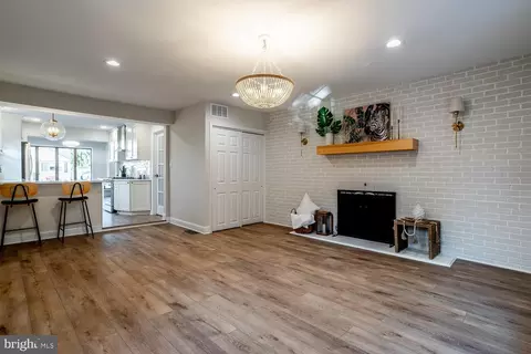 Living - 29 Overbrook Ave, Maple Shade, NJ 08052 photo 3 of 5