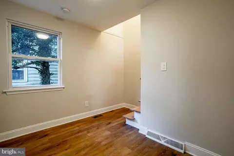Entry Way - 29 Overbrook Ave, Maple Shade, NJ 08052 photo 6 of 10