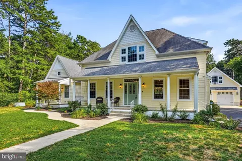 16 2nd Ave, Chatsworth, NJ 08019