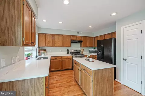 Kitchen - 7 Winterberry Pl, Delran, NJ 08075 photo 2 of 3