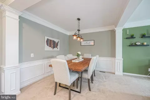 Dining - 7 Winterberry Pl, Delran, NJ 08075 photo 2 of 5