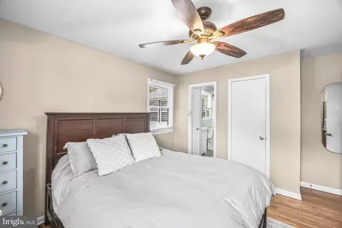 Bedroom - 701 Willow Dr, Cinnaminson, NJ 08077 photo 3 of 4