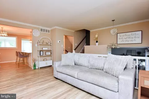 Entry Way - 59 Cornell Dr, Delran, NJ 08075 photo 3 of 3