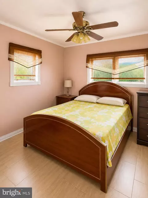 Bedroom - 203 Bailey Ave, Maple Shade, NJ 08052 photo 3 of 6