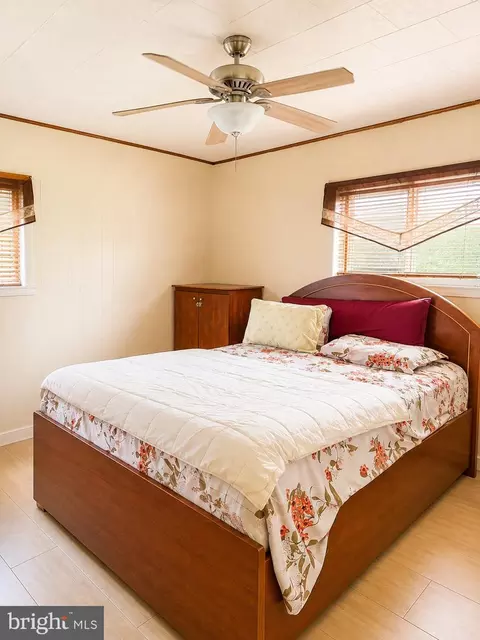Bedroom - 203 Bailey Ave, Maple Shade, NJ 08052 photo 5 of 6