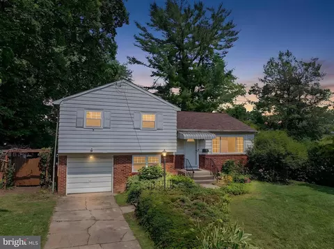 211 Front St, Mount Holly, NJ 08060