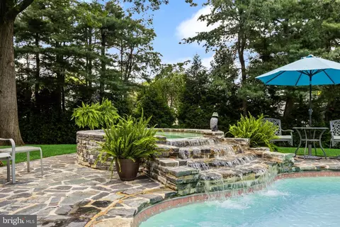 Exterior - 55 Mecray Ln, Maple Shade, NJ 08052 photo 13 of 17