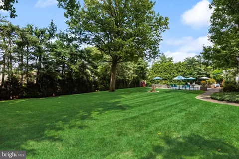 Exterior - 55 Mecray Ln, Maple Shade, NJ 08052 photo 16 of 17