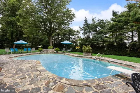 Exterior - 55 Mecray Ln, Maple Shade, NJ 08052 photo 10 of 17