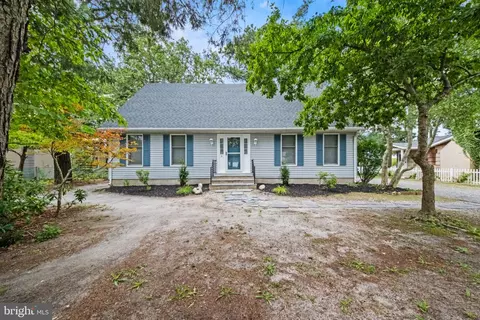 30 Tensaw Dr, Browns Mills, NJ 08015