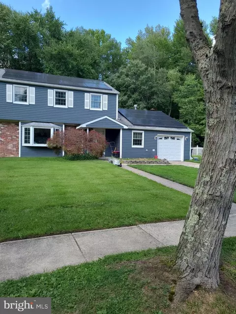 10 Evergreen Trl, Medford, NJ 08055