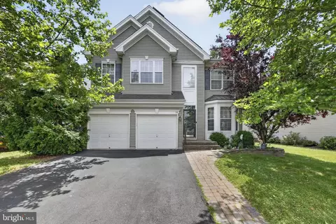 58 Seneca Ln, Bordentown, NJ 08505