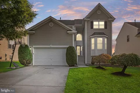 7 Providence Ct, Delran, NJ 08075
