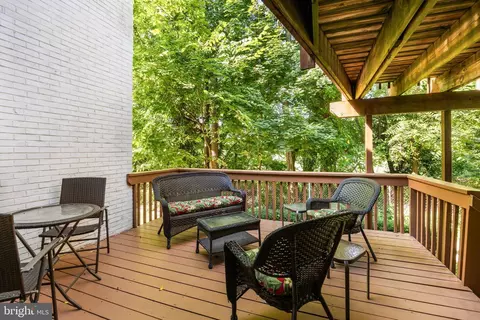 Exterior - 14 E Close, Moorestown, NJ 08057 photo 2 of 9