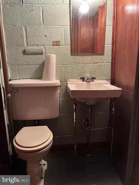 Bath - 18 Litle Ave, Delran, NJ 08075 photo 3 of 3