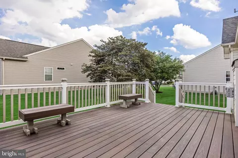 Exterior - 29 Applegate Dr, Florence, NJ 08518 photo 3 of 6
